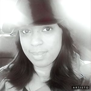 Meet your Posher, Nakia